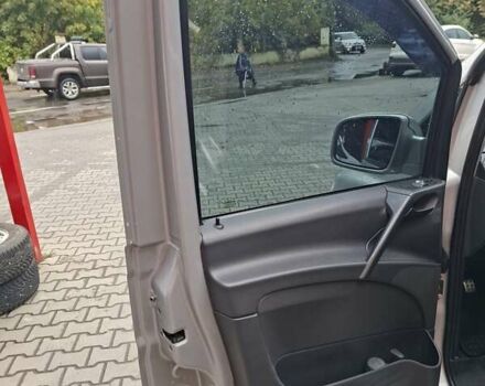 Серый Мерседес Виано, объемом двигателя 3 л и пробегом 342 тыс. км за 18500 $, фото 13 на Automoto.ua