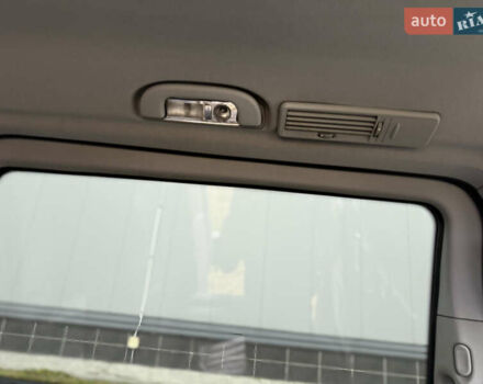 Серый Мерседес Виано, объемом двигателя 3 л и пробегом 279 тыс. км за 22500 $, фото 28 на Automoto.ua