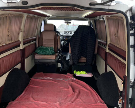 Серый Мерседес Виано, объемом двигателя 2.14 л и пробегом 206 тыс. км за 11900 $, фото 10 на Automoto.ua