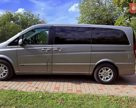 Серый Мерседес Виано, объемом двигателя 2.14 л и пробегом 315 тыс. км за 19500 $, фото 5 на Automoto.ua