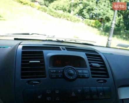 Серый Мерседес Виано, объемом двигателя 3 л и пробегом 239 тыс. км за 15000 $, фото 18 на Automoto.ua