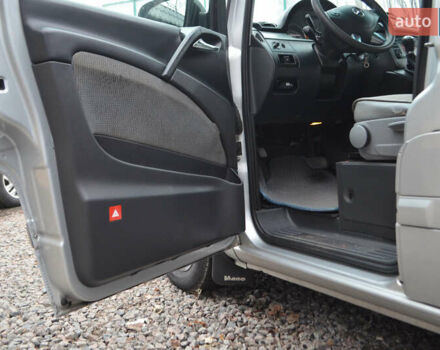 Серый Мерседес Виано, объемом двигателя 3.5 л и пробегом 302 тыс. км за 14300 $, фото 15 на Automoto.ua