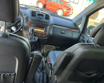 Мерседес Виано 2012 в Кицмане на Automoto.ua Серый Мерседес Виано, объемом двигателя 2.14 л и пробегом 248 тыс. км за 21422 $, фото 12 на Automoto.ua