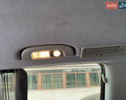 Серый Мерседес Виано, объемом двигателя 3.5 л и пробегом 305 тыс. км за 15700 $, фото 7 на Automoto.ua