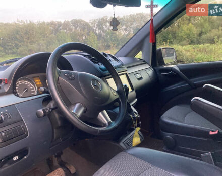 Сірий Мерседес Віано, об'ємом двигуна 2.14 л та пробігом 170 тис. км за 21200 $, фото 7 на Automoto.ua