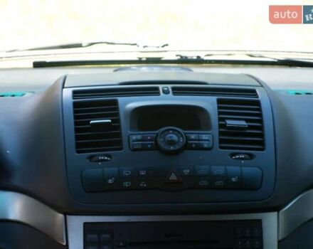 Серый Мерседес Виано, объемом двигателя 3 л и пробегом 239 тыс. км за 15000 $, фото 12 на Automoto.ua