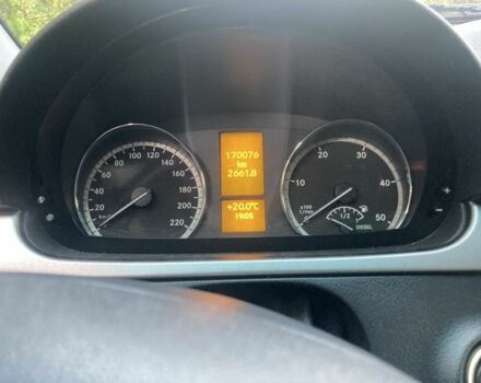 Мерседес Віано 2012 у Житомирі на Automoto.ua Сірий Мерседес Віано, об'ємом двигуна 2.1 л та пробігом 170 тис. км за 21200 $, фото 4 на Automoto.ua