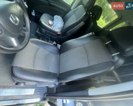 Мерседес Виано 2013 в Харькове на Automoto.ua Серый Мерседес Виано, объемом двигателя 2.14 л и пробегом 162 тыс. км за 25000 $, фото 7 на Automoto.ua