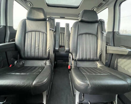 Сірий Мерседес Віано, об'ємом двигуна 3 л та пробігом 235 тис. км за 25600 $, фото 13 на Automoto.ua