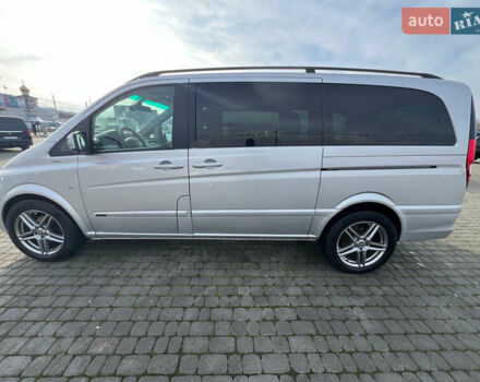 Сірий Мерседес Віано, об'ємом двигуна 3 л та пробігом 235 тис. км за 25600 $, фото 3 на Automoto.ua
