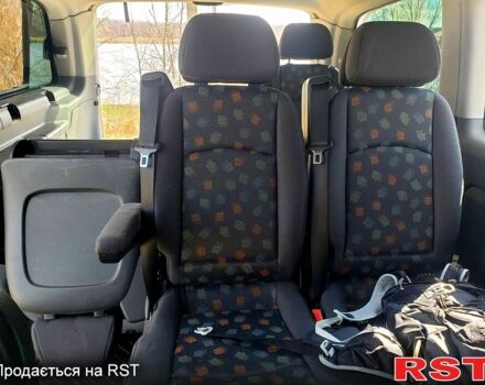 Сірий Мерседес Віано, об'ємом двигуна 2.1 л та пробігом 294 тис. км за 12500 $, фото 7 на Automoto.ua