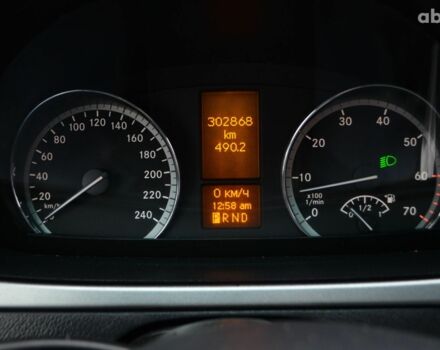 Сірий Мерседес Віано, об'ємом двигуна 3.5 л та пробігом 302 тис. км за 14300 $, фото 12 на Automoto.ua