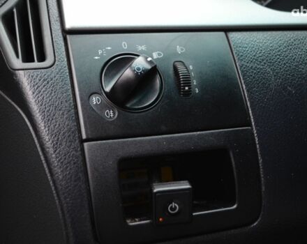 Сірий Мерседес Віано, об'ємом двигуна 3.5 л та пробігом 302 тис. км за 14300 $, фото 13 на Automoto.ua