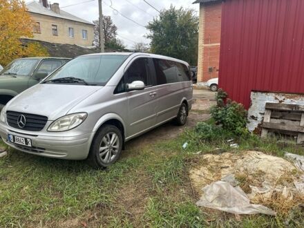 Серый Мерседес Виано, объемом двигателя 2.2 л и пробегом 210 тыс. км за 5600 $, фото 1 на Automoto.ua