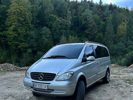 Мерседес Виано 2006 в Яремче на Automoto.ua Серый Мерседес Виано, объемом двигателя 2.15 л и пробегом 271 тыс. км за 12800 $, фото 1 на Automoto.ua