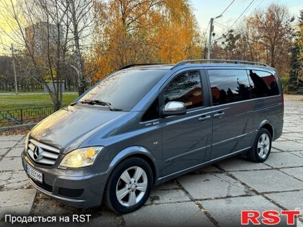 Серый Мерседес Виано, объемом двигателя 3 л и пробегом 289 тыс. км за 26500 $, фото 1 на Automoto.ua