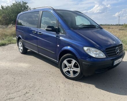 Синий Мерседес Виано, объемом двигателя 2.1 л и пробегом 371 тыс. км за 7500 $, фото 1 на Automoto.ua