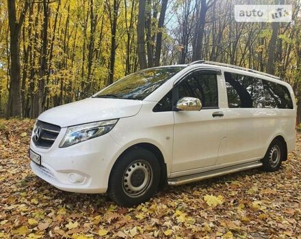 Білий Мерседес Vito 116, об'ємом двигуна 2.1 л та пробігом 170 тис. км за 20000 $, фото 3 на Automoto.ua