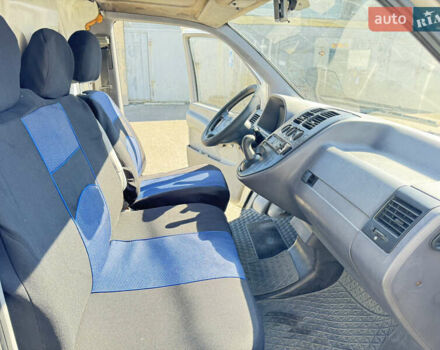 Белый Мерседес Вито, объемом двигателя 2.3 л и пробегом 410 тыс. км за 3500 $, фото 4 на Automoto.ua