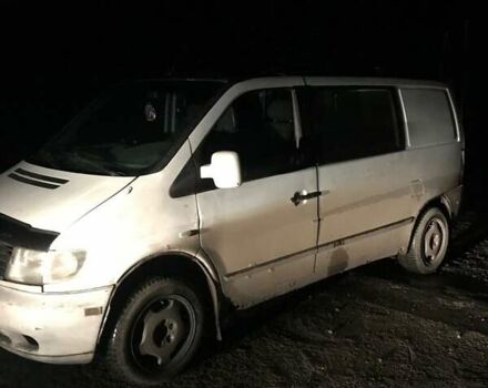 Білий Мерседес Віто, об'ємом двигуна 2.3 л та пробігом 300 тис. км за 1500 $, фото 2 на Automoto.ua