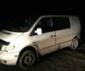 Білий Мерседес Віто, об'ємом двигуна 2.3 л та пробігом 300 тис. км за 1500 $, фото 2 на Automoto.ua