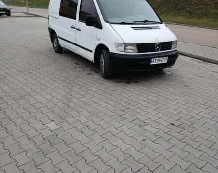 Белый Мерседес Вито, объемом двигателя 2.15 л и пробегом 346 тыс. км за 3700 $, фото 2 на Automoto.ua