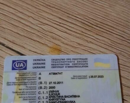 Белый Мерседес Вито, объемом двигателя 2.15 л и пробегом 346 тыс. км за 3700 $, фото 8 на Automoto.ua