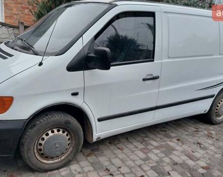 Белый Мерседес Вито, объемом двигателя 2.2 л и пробегом 198 тыс. км за 4700 $, фото 2 на Automoto.ua