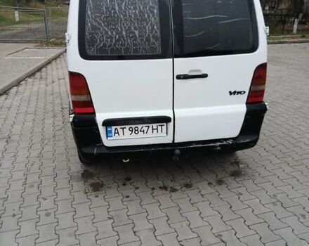 Белый Мерседес Вито, объемом двигателя 2.15 л и пробегом 346 тыс. км за 3700 $, фото 5 на Automoto.ua