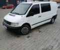 Белый Мерседес Вито, объемом двигателя 2.15 л и пробегом 346 тыс. км за 3700 $, фото 1 на Automoto.ua