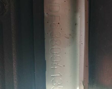 Білий Мерседес Віто, об'ємом двигуна 2.15 л та пробігом 350 тис. км за 4499 $, фото 10 на Automoto.ua