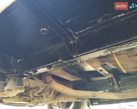 Білий Мерседес Віто, об'ємом двигуна 2.15 л та пробігом 350 тис. км за 4499 $, фото 6 на Automoto.ua