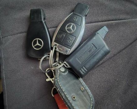 Белый Мерседес Вито, объемом двигателя 2.15 л и пробегом 388 тыс. км за 4800 $, фото 15 на Automoto.ua