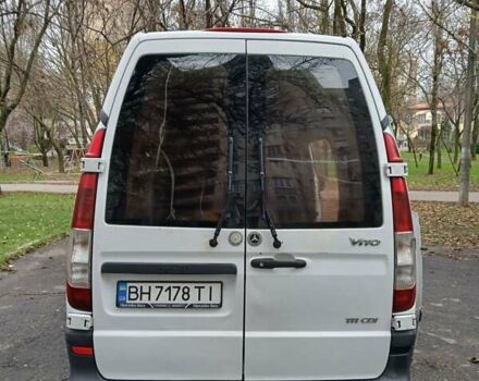 Белый Мерседес Вито, объемом двигателя 2.15 л и пробегом 570 тыс. км за 7500 $, фото 6 на Automoto.ua