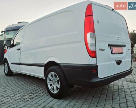 Белый Мерседес Вито, объемом двигателя 2.15 л и пробегом 388 тыс. км за 4800 $, фото 3 на Automoto.ua