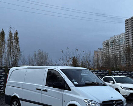 Белый Мерседес Вито, объемом двигателя 2.14 л и пробегом 268 тыс. км за 7850 $, фото 1 на Automoto.ua