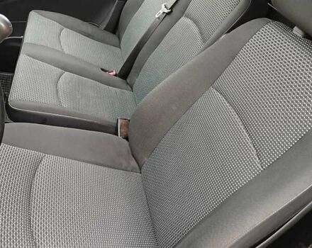 Білий Мерседес Віто, об'ємом двигуна 2.14 л та пробігом 300 тис. км за 9800 $, фото 14 на Automoto.ua