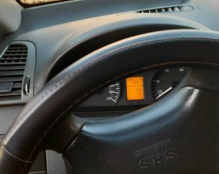 Белый Мерседес Вито, объемом двигателя 2.14 л и пробегом 456 тыс. км за 8000 $, фото 25 на Automoto.ua