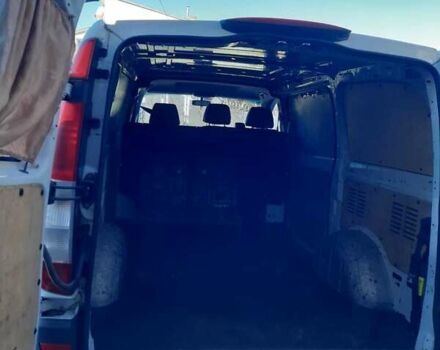 Белый Мерседес Вито, объемом двигателя 2.14 л и пробегом 456 тыс. км за 8000 $, фото 31 на Automoto.ua