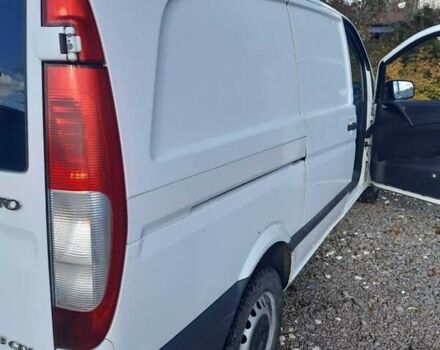 Белый Мерседес Вито, объемом двигателя 2.14 л и пробегом 456 тыс. км за 8000 $, фото 13 на Automoto.ua