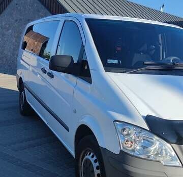 Белый Мерседес Вито, объемом двигателя 2.14 л и пробегом 313 тыс. км за 13850 $, фото 1 на Automoto.ua