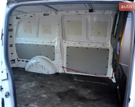 Белый Мерседес Вито, объемом двигателя 2.15 л и пробегом 357 тыс. км за 8999 $, фото 18 на Automoto.ua