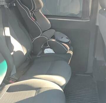 Белый Мерседес Вито, объемом двигателя 2.14 л и пробегом 313 тыс. км за 13850 $, фото 22 на Automoto.ua