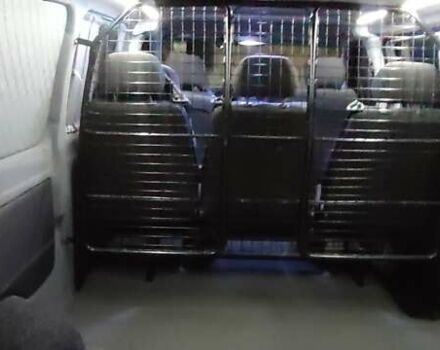 Белый Мерседес Вито, объемом двигателя 2.14 л и пробегом 313 тыс. км за 13850 $, фото 9 на Automoto.ua