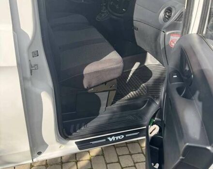 Белый Мерседес Вито, объемом двигателя 2.14 л и пробегом 270 тыс. км за 15900 $, фото 13 на Automoto.ua