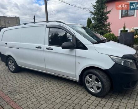 Белый Мерседес Вито, объемом двигателя 2.14 л и пробегом 270 тыс. км за 15900 $, фото 7 на Automoto.ua
