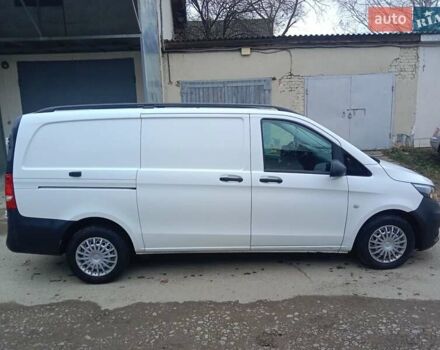 Белый Мерседес Вито, объемом двигателя 1.6 л и пробегом 137 тыс. км за 15100 $, фото 4 на Automoto.ua