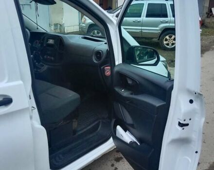 Белый Мерседес Вито, объемом двигателя 1.6 л и пробегом 137 тыс. км за 15100 $, фото 8 на Automoto.ua