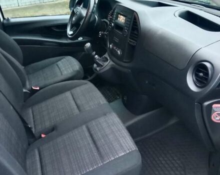 Белый Мерседес Вито, объемом двигателя 1.6 л и пробегом 137 тыс. км за 15100 $, фото 9 на Automoto.ua