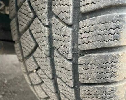 Белый Мерседес Вито, объемом двигателя 1.6 л и пробегом 250 тыс. км за 18000 $, фото 5 на Automoto.ua